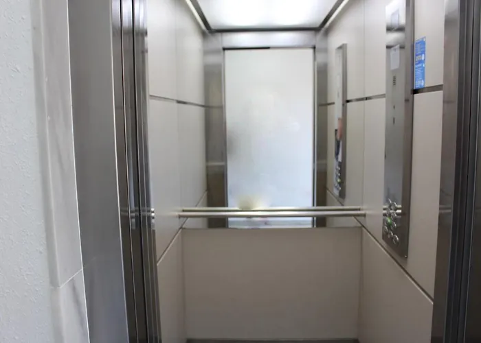 Apartament Goldkueste - *