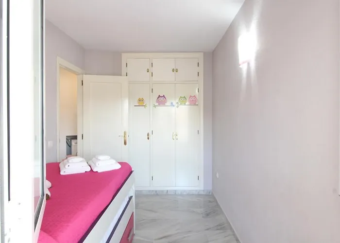 Apartament Goldkueste - *