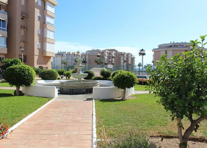 Apartament Goldkueste - *