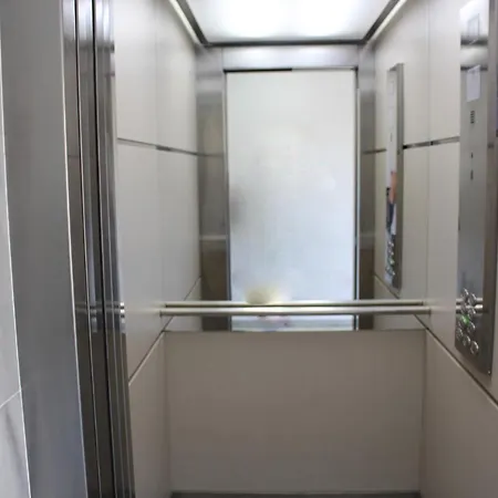 Apartment Goldkueste - *